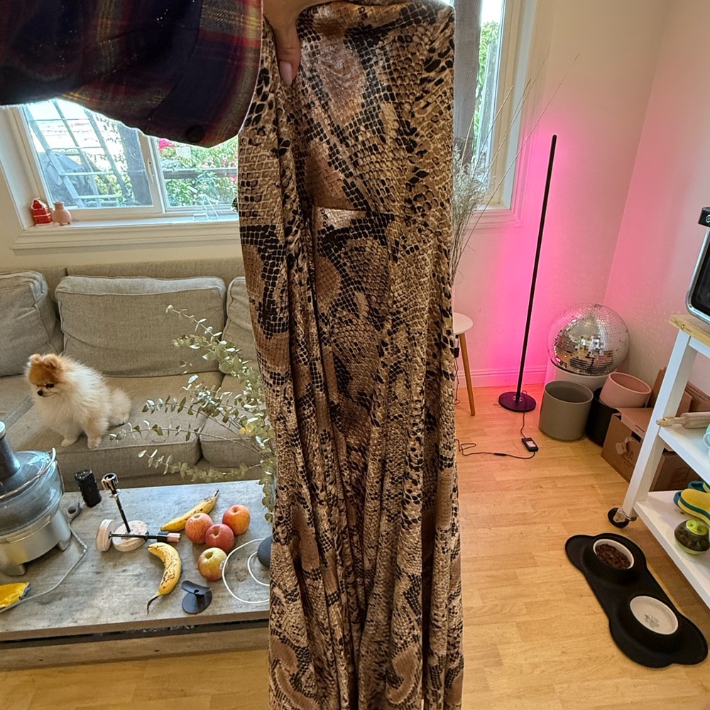Reptile Habitat Decor - Brown Snake Pattern